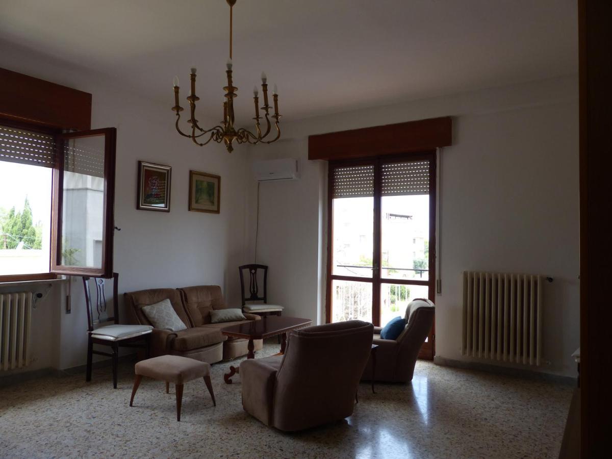 The Old Man And The Sea Apartment บรินดิซิ ภายนอก รูปภาพ